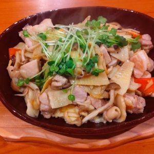 筍姫×鶏×ニンジン×キノコ炒め