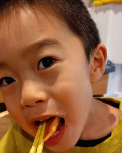 おっきいタケノコ ぱくっ！