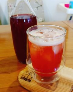 ユスラウメのシロップでサイダー！