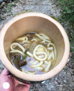 竹やぶでの休憩・お昼タイム！