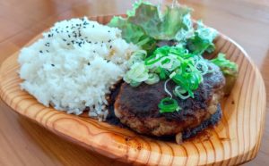 ハンバーグプレート（タケノコ入り♪）