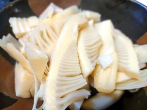 たけのこ農家あるある ⇒穂先いっぱい食べる