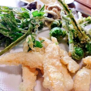 筍や山菜の天ぷらたち