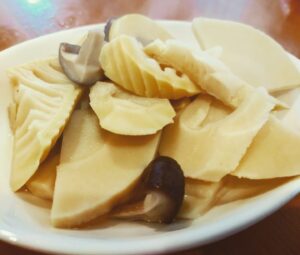 タケノコたいたやつ