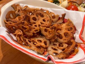 メリークリスマス！レンコンチップスでパーティーはじめましょう🥂