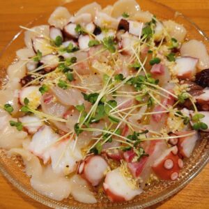 ５歳がつくる鯛蛸帆立カルパッチョ