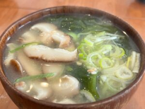 新物の鳴門わかめ汁&ちりめんごはん