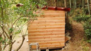 じいじの里山DIY　外壁の張り付け&塗装