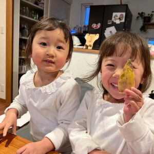 たけのこ好きな双子パンダ