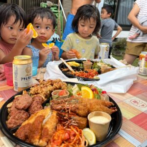 ウトウークさんのオードブル＆ハンバーグでお外パーティー♪