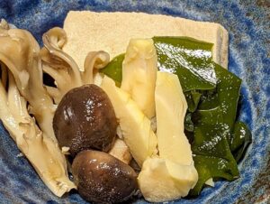 2023シーズンはしりの筍で『若竹煮』