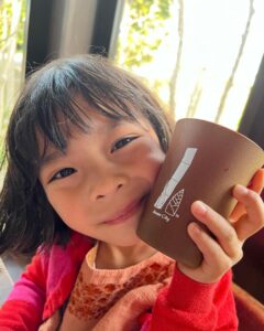 竹のタンブラーで水分補給🥛